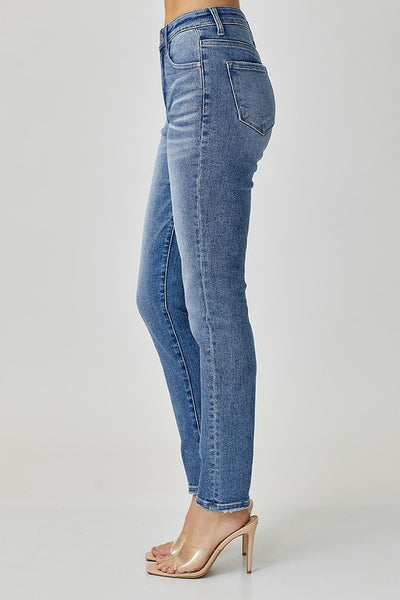 Hillary Curvy Relaxed Skinny Jeans | RISEN